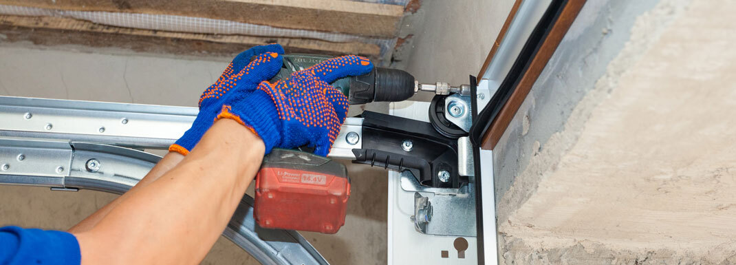 garage door being repaired